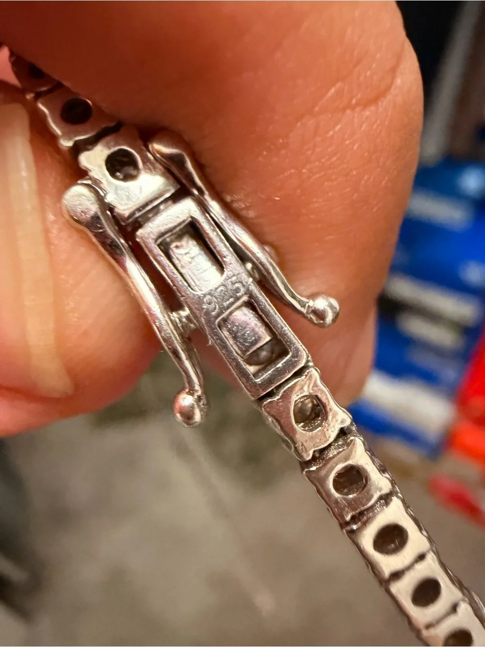 22inch White Gold Plated over 925 Silver Tennis Chain. Moissanite Stones